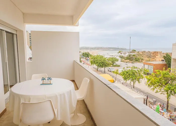 Rocha Mar Apartment *